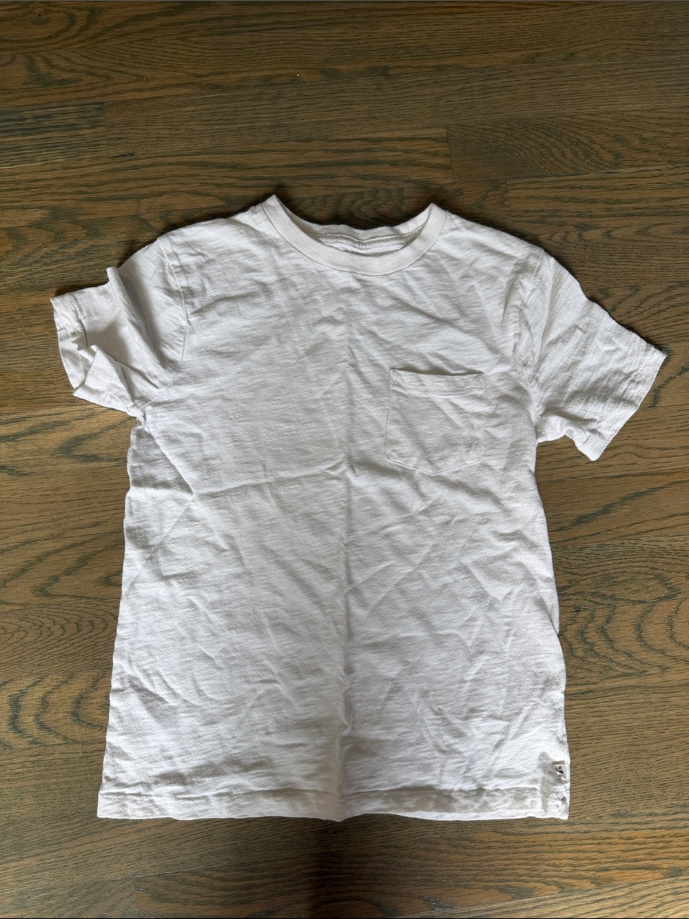 GAP White Short Sleeve Pocket Tee